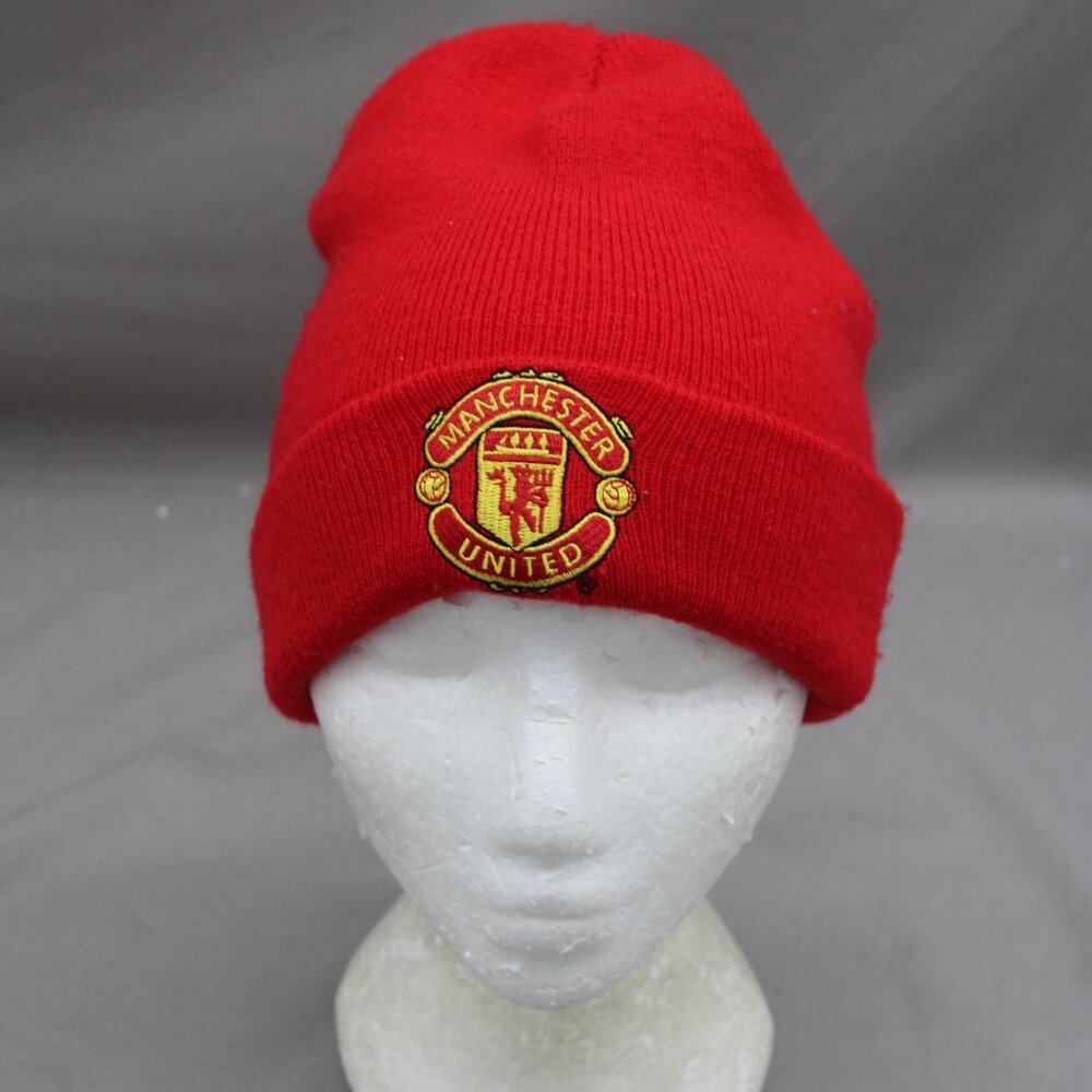 Manchester United Toque (Retro) - All Red with Team Logo - Adult Stretch Fit